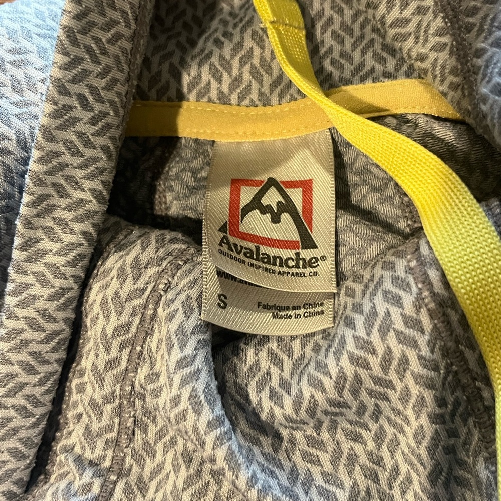 Avalanche Gray and Yellow Patterned Top - Picture 3 of 4